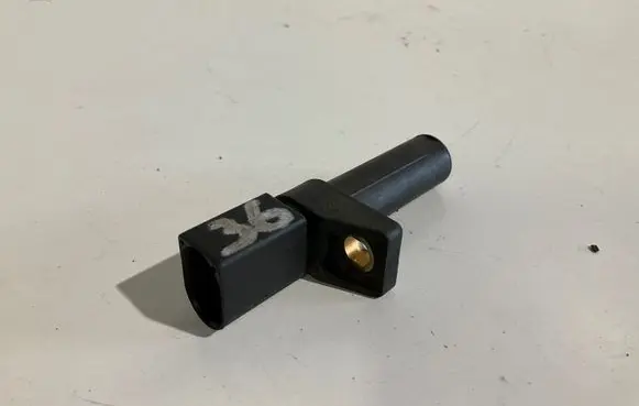 Mercedes-Benz E W211 Crankshaft position sensor 003153 2828