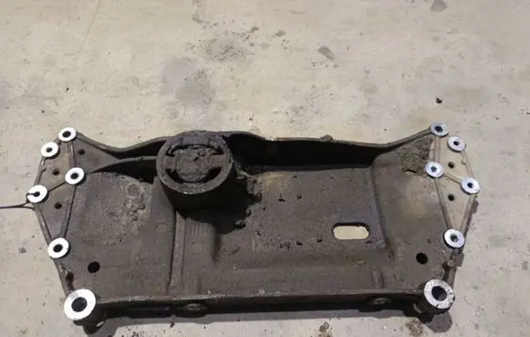 Volkswagen Jetta V Front subframe 1K0199369G