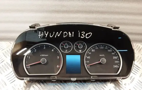 Hyundai i30 Speedometer (instrument cluster) 940332R200