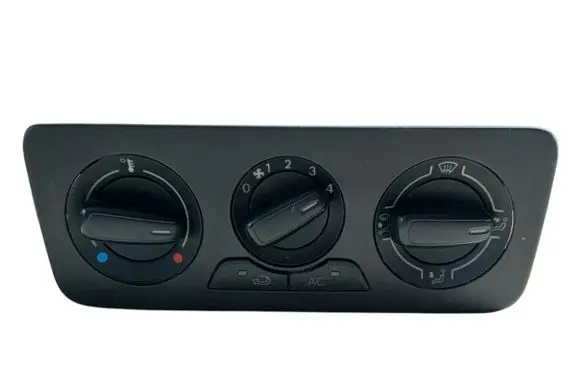 Audi A1 Climate control unit 8X0820045 90151465