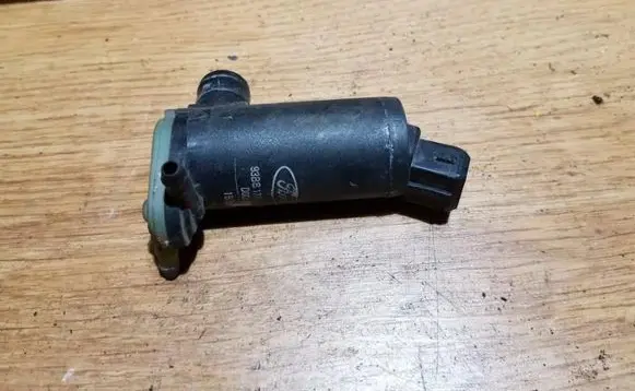 Ford Mondeo MK I Windscreen/windshield washer pump 93bb17k624ba