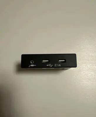 Subaru Outback (BT) USB socket connector 86257AN00A