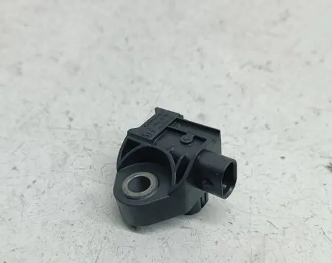Mercedes-Benz E W213 Airbag deployment crash/impact sensor 2139051300 869108 A2139051300