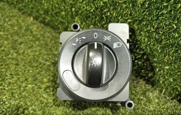 Volkswagen Crafter Light switch 9065450404 Q05ZGS003