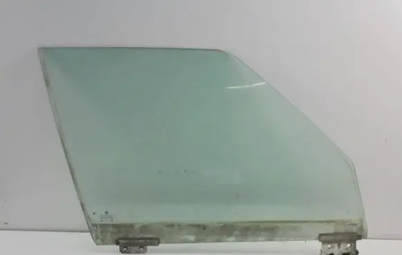 Skoda Felicia II Front door window glass four-door 6U0845022A
