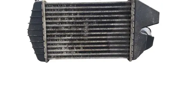 Opel Zafira B Intercooler radiator WTP8630 13213402 0656B