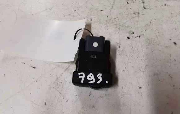 Toyota Avensis Verso Headlight level height control switch