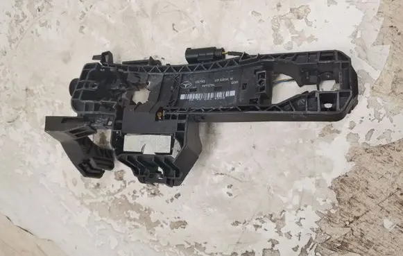 Mercedes-Benz GL X166 Other interior part A358901