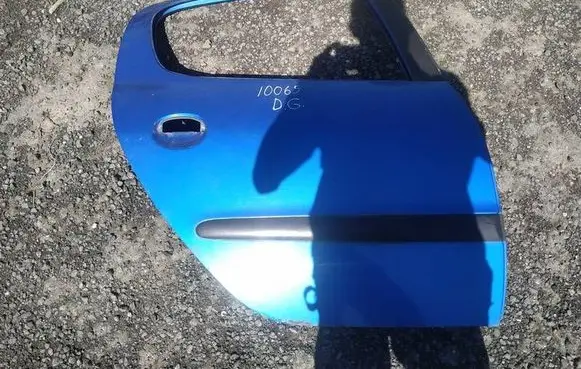 Peugeot 206 Rear door melynos