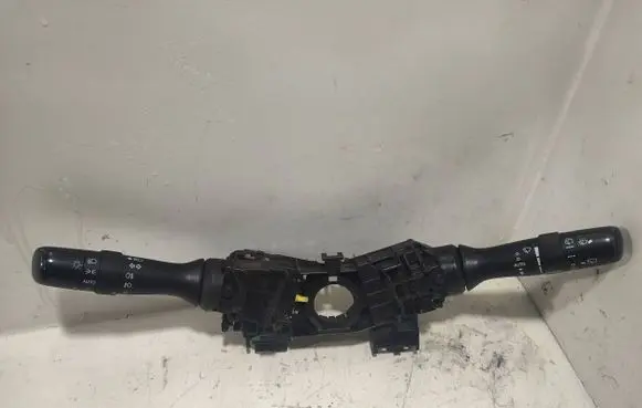 Toyota Verso Electric window control switch PPA6GF30 8414005190