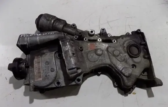 Volkswagen Polo IV 9N3 Timing chain cover 
