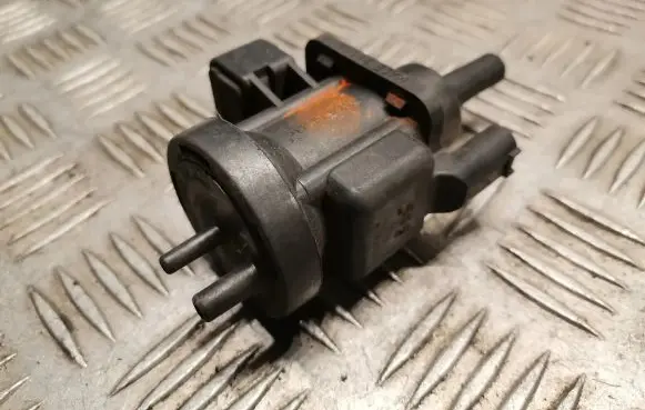 Mercedes-Benz ML W163 Turbo solenoid valve 0005450427