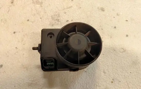 Peugeot 5008 Alarm system siren PEUGEOT-5008