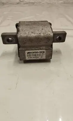 Mercedes-Benz C AMG W205 Gearbox mount A2052405700