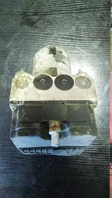 Audi A4 S4 B5 8D ABS Pump 800614111