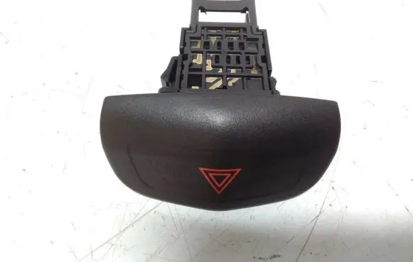 Nissan Primera Hazard light switch 06016