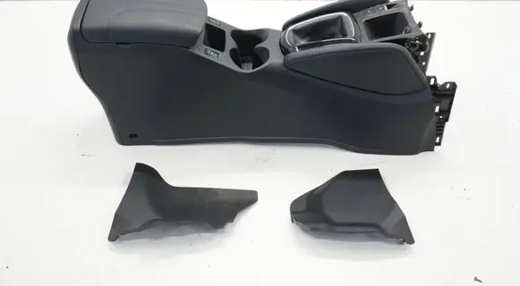 Nissan Qashqai Armrest