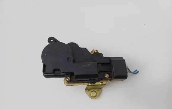 Opel Frontera B Tailgate boot lock/latch motor 