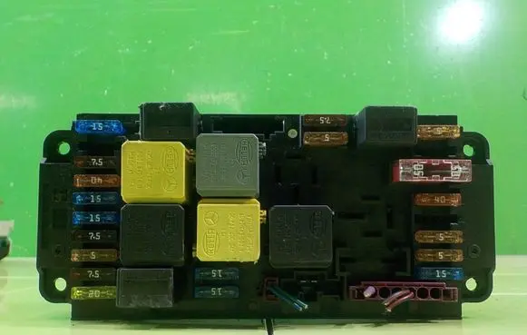 Mercedes-Benz CLC CL203 Fuse box set WP161