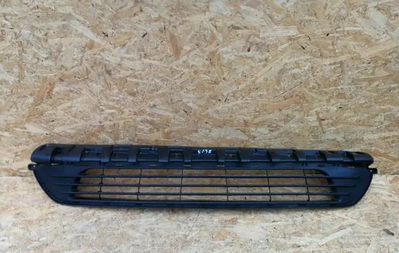 Renault Trafic III (X82) Front bumper upper radiator grill 622543504R