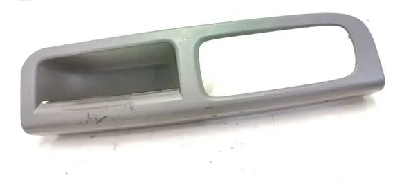 Volvo V50 Front door interior handle trim 8679473