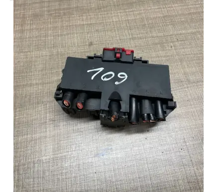 Mercedes-Benz C W203 Positive cable (battery) A2035450803