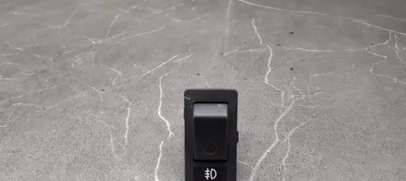 Volvo 780 Fog light switch 1324009