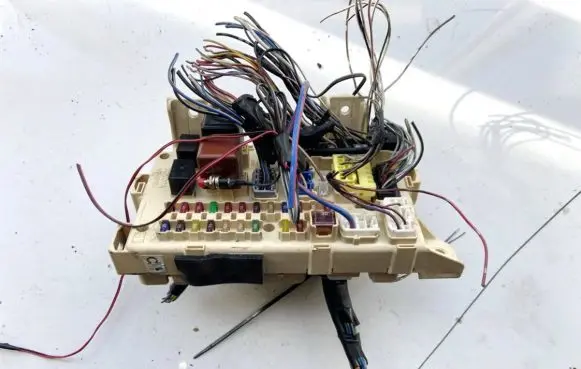 Fuse box set