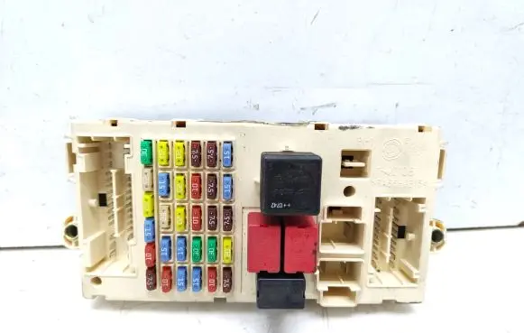 Lancia Thesis Fuse module 51736623 60660091