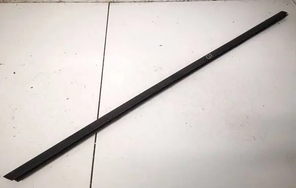 Honda Insight Rear door glass trim molding 