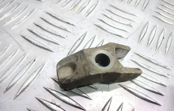 Audi 80 90 S2 B4 Fuel Injector clamp holder