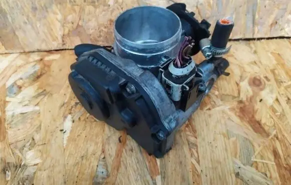 Volkswagen Golf VII Engine shut-off valve 