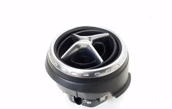 Mercedes-Benz GLA W156 Dash center air vent grill
