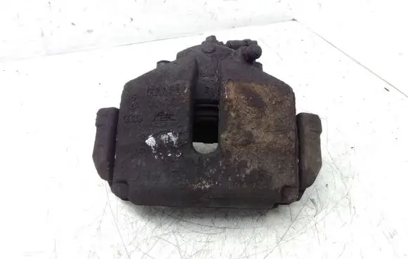 Volkswagen PASSAT B6 Front brake caliper