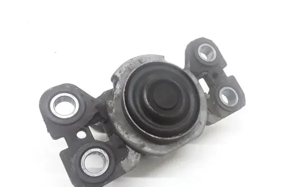 Volvo V70 Gearbox mount 6G927M121NF