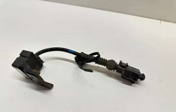 Audi A8 S8 D3 4E Air suspension front height level sensor 4E0616575B 15179200362