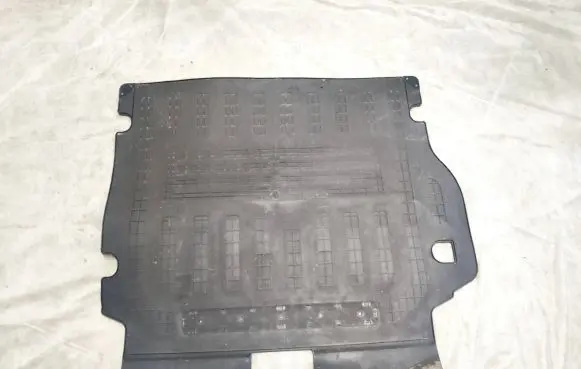 Trunk/boot floor carpet liner
