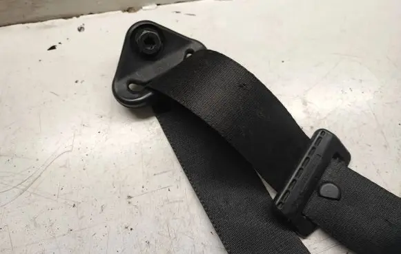 Ford Transit Front seatbelt 605397100 040723