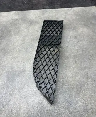 BMW 7 E65 E66 Front bumper lower grill 7135563 727158411 72758411