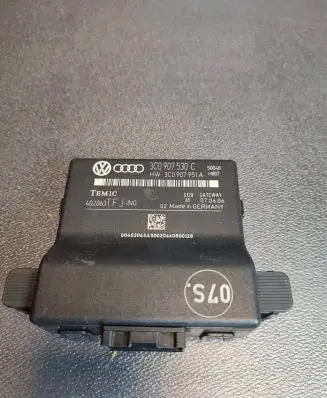 Volkswagen PASSAT B6 Gateway control module 3C0907530C