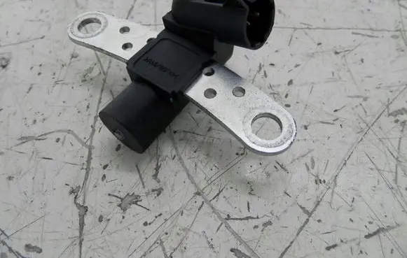Nissan Almera Tino Crankshaft position sensor 
