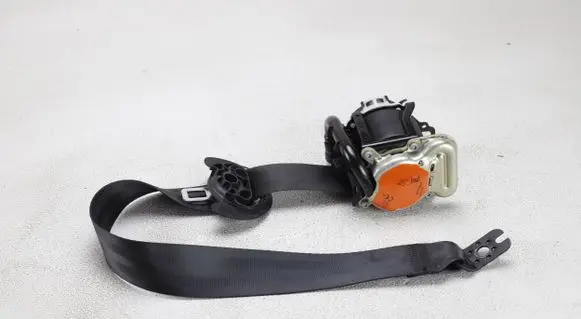 Skoda Superb B8 (3V) Front seatbelt 3V0857701B