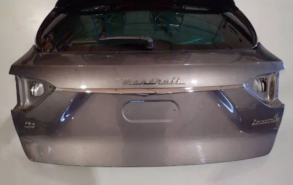 Maserati Levante Truck tailgate 