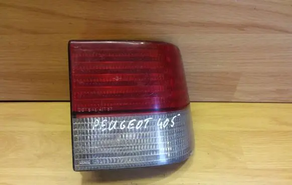 Peugeot 405 Rear/tail lights 2149