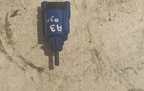 Audi A3 S3 8L Brake pedal sensor switch 1J0927189