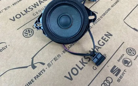 Volkswagen Transporter - Caravelle T7 Panel speaker 7LA035709