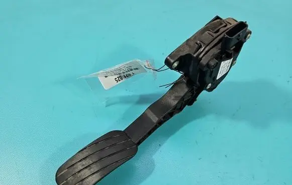 Renault Master III Accelerator throttle pedal 180101626R IMPRK1521525