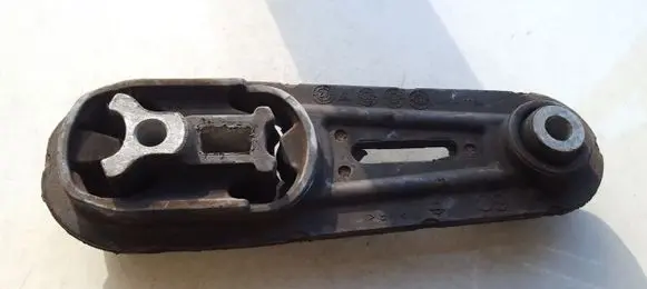 Nissan Juke I F15 Engine mount bracket 113601KA0A