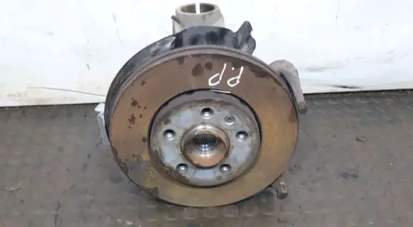 Volkswagen Polo V 6R Front wheel hub spindle knuckle