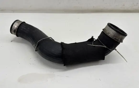 Mercedes-Benz E W211 Intercooler hose/pipe A2115282482